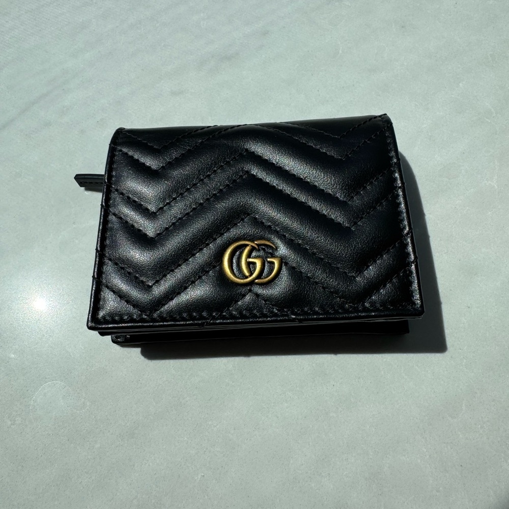 Gucci Black Leather Card Holder with Gold Logo